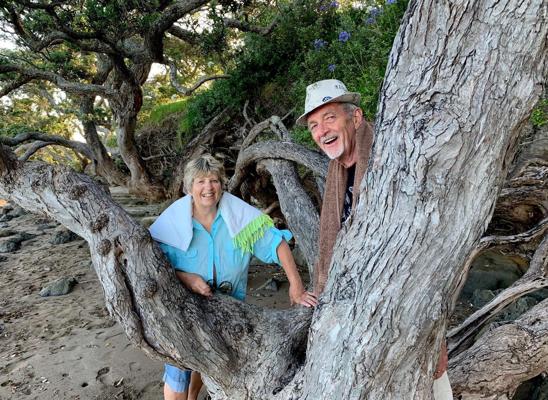 mom-and-dad-on-beach-guidelines-for-a-good-life-blog-post