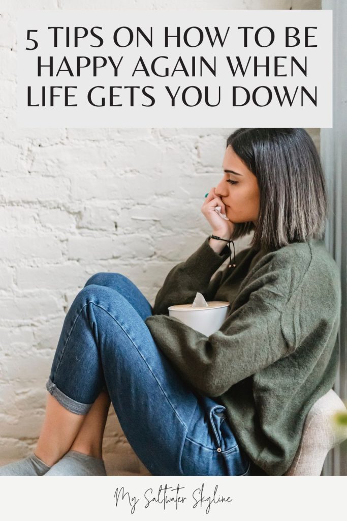 blog-pin how to be happy again-woman-with-box-of-tissues